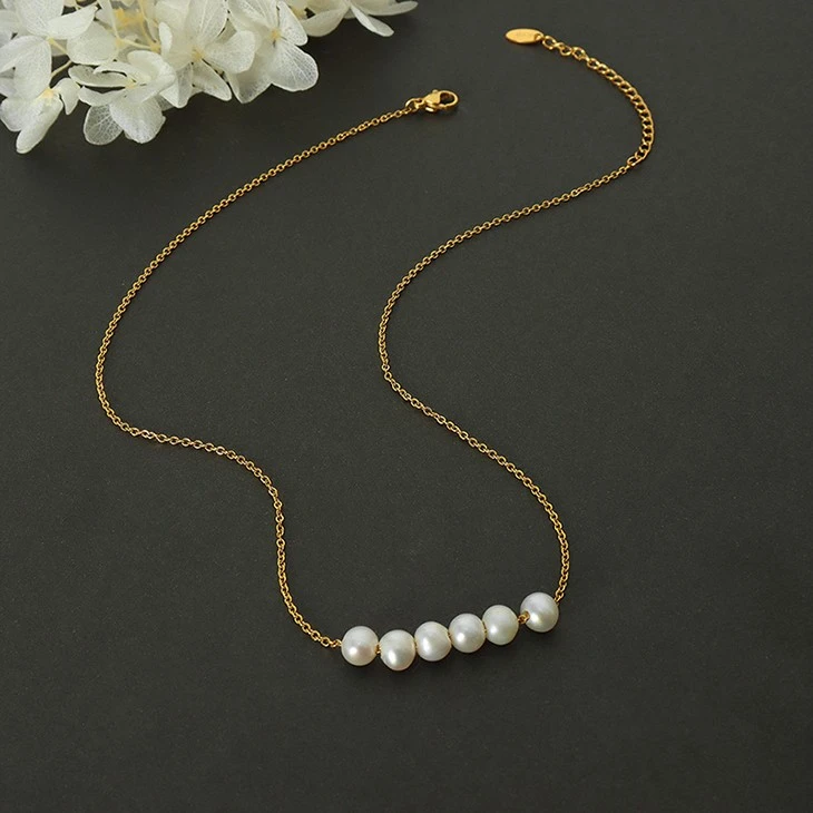 Curved Pearl Thin Chain Necklace high quality