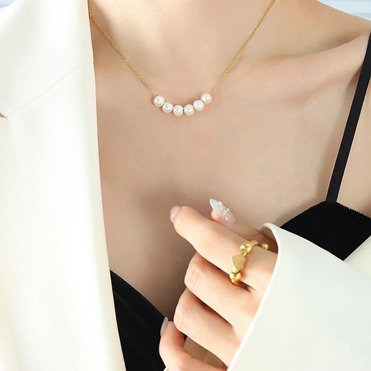 Curved Pearl Thin Chain Necklace factory